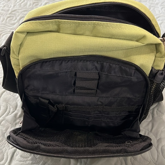 Ampac Messenger Bag - Picture 7 of 8